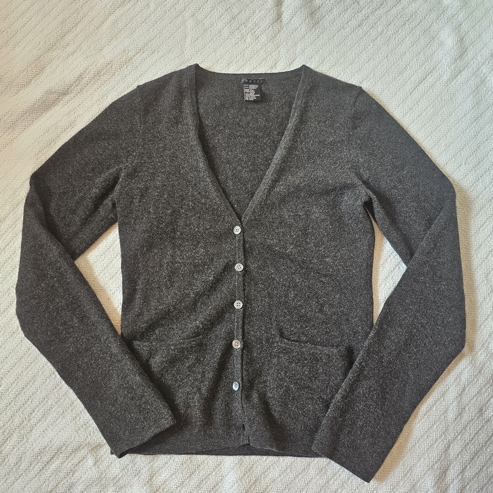 Theory Women’s Cashmere Cardigan Charcoal Gray Button Up M Preppy, Quiet Luxury